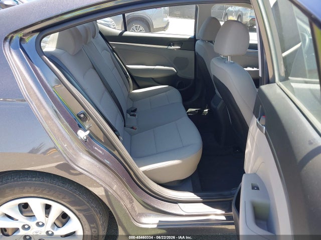 صورة 8 لـ 2020 Hyundai ELANTRA SE
