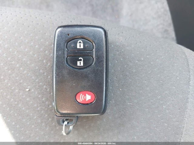 2013 Toyota PRIUS TWO 缩略图 11