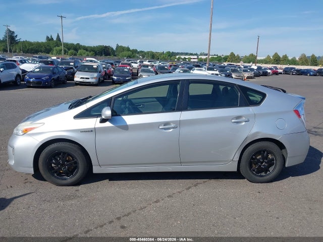 2013 Toyota PRIUS TWO 缩略图 14