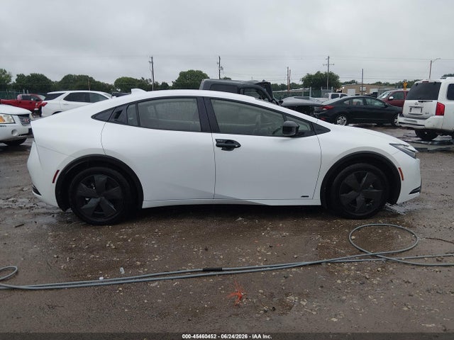 2024 Toyota PRIUS LE AWD-E — фото 13