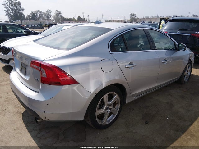 صورة 4 لـ 2012 Volvo S60 T5