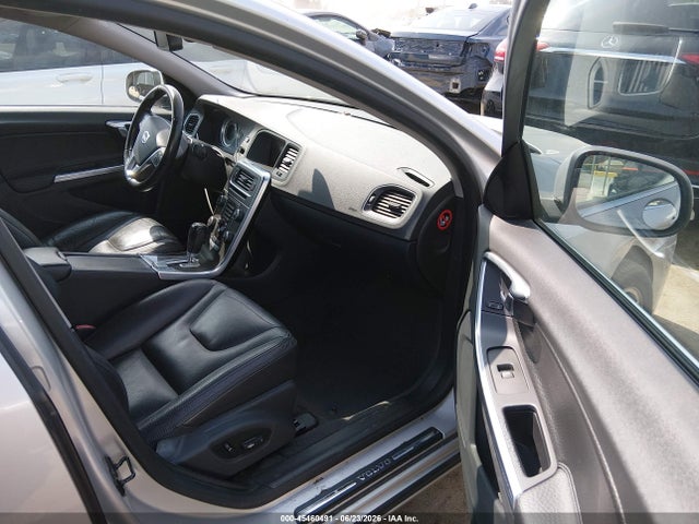 صورة 5 لـ 2012 Volvo S60 T5