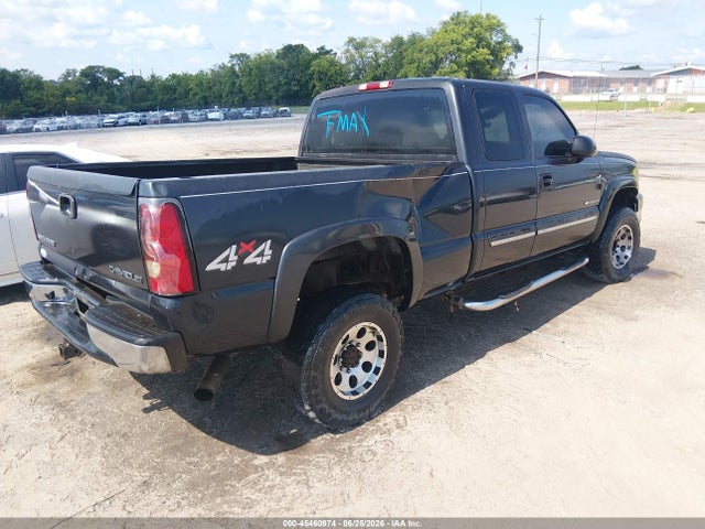 2004 Chevrolet SILVERADO 2500HD LS 照片 4