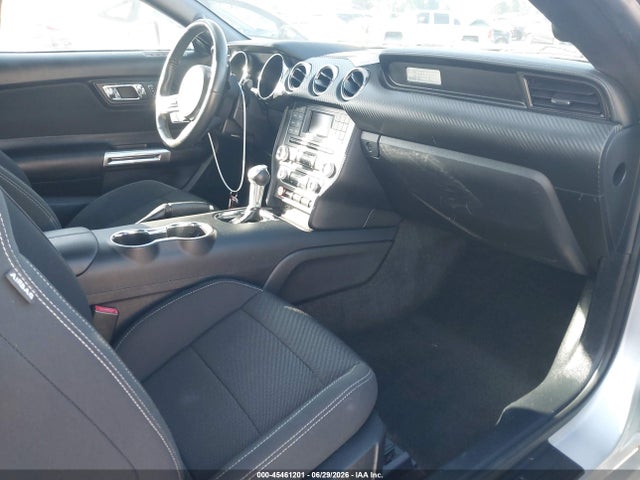 2017 FORD MUSTANG V6 照片 5