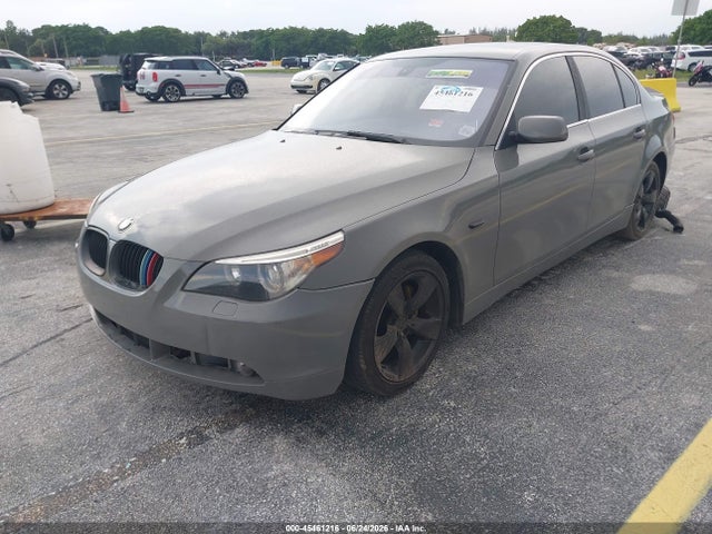2005 BMW 530I — фото 2