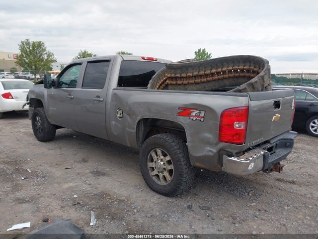 صورة 3 لـ 2014 Chevrolet SILVERADO 2500HD LT