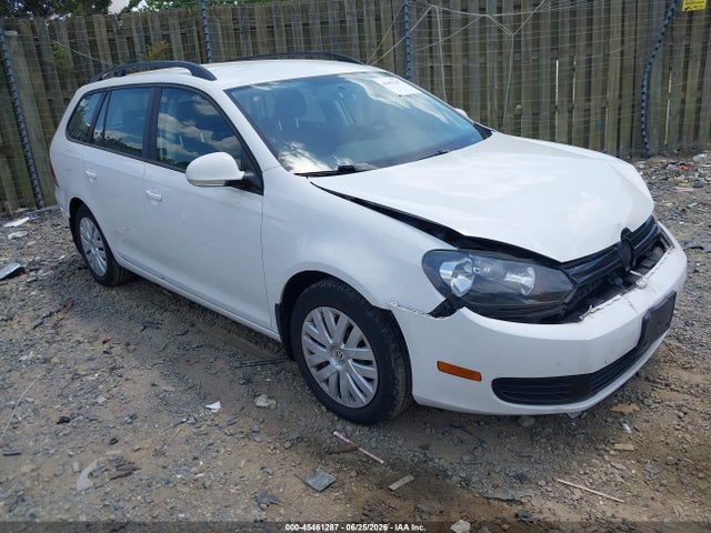 2014 Volkswagen JETTA SPORTWAGEN 2.5L S — фото 1