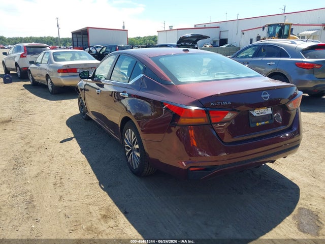 صورة 3 لـ 2024 Nissan ALTIMA SV FWD