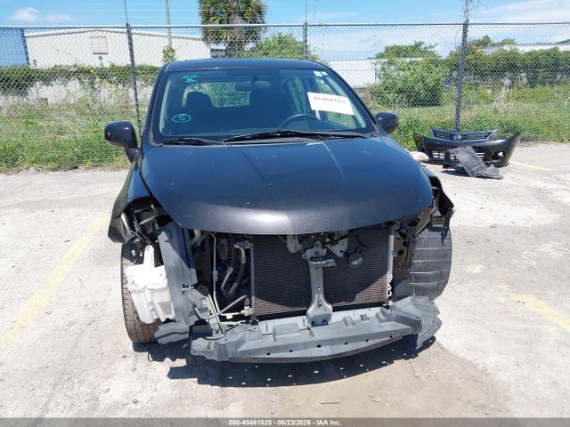 2011 Nissan VERSA 1.8SL — фото 6