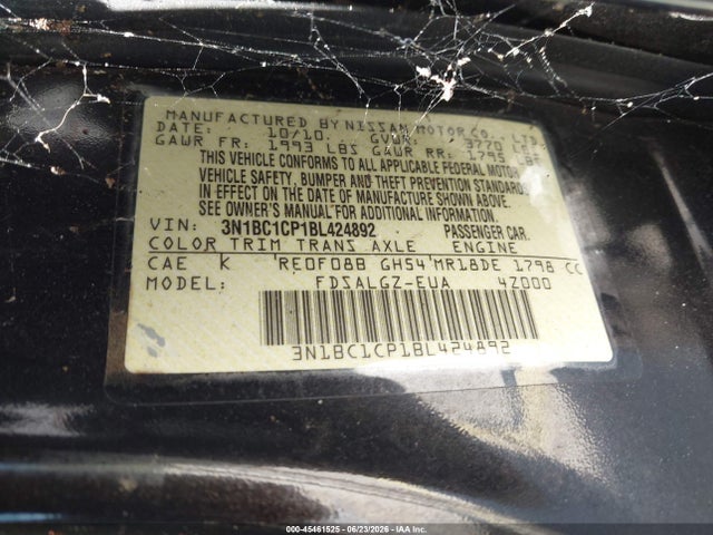 2011 Nissan VERSA 1.8SL — фото 9