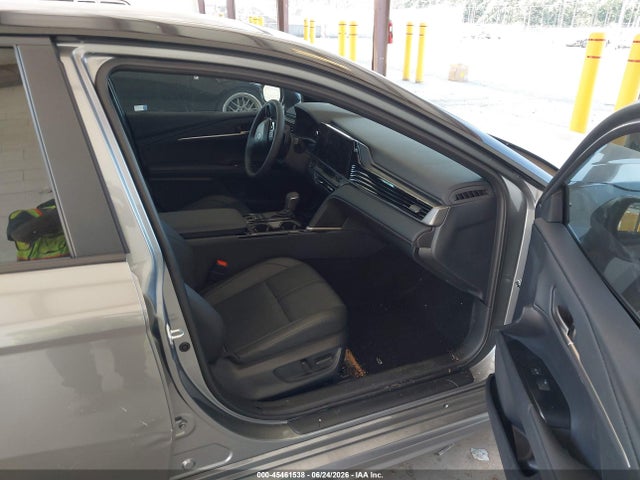 صورة 5 لـ 2026 Toyota CAMRY XSE