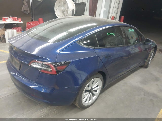 2021 Tesla MODEL 3 STANDARD RANGE PLUS REAR-WHEEL DRIVE — фото 4