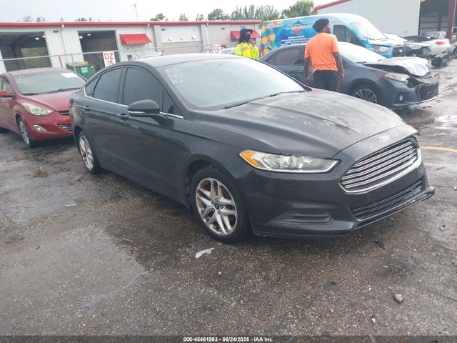 2015 FORD FUSION SE 照片 1