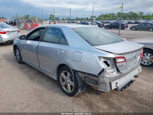 2014 Toyota CAMRY SE — фото 3