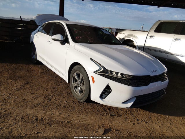 2023 KIA K5 LXS photo 1