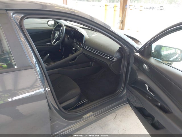 2024 Hyundai ELANTRA SEL 照片 5