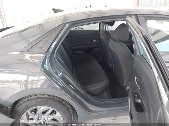 2024 Hyundai ELANTRA SEL 照片 8