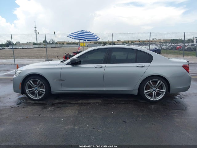 صورة مصغرة 14 لـ 2015 BMW 740I