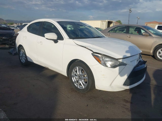 2017 TOYOTA YARIS 