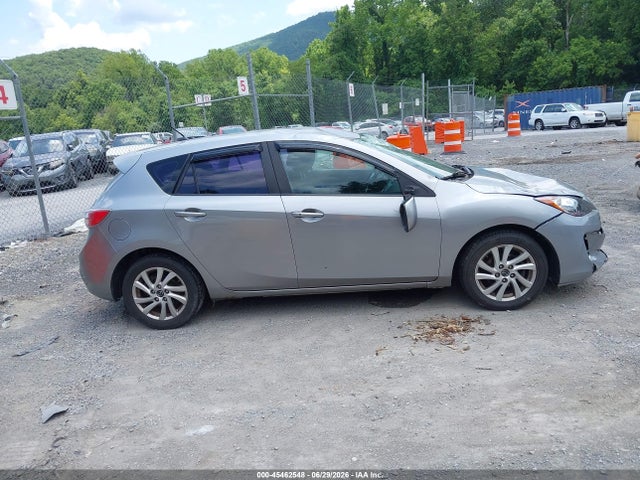 صورة مصغرة 14 لـ 2013 Mazda MAZDA3 I TOURING