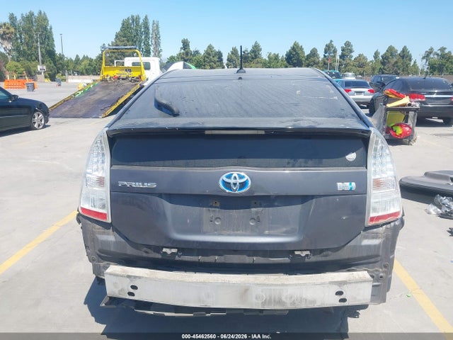 2010 Toyota PRIUS II — миниатюра 17