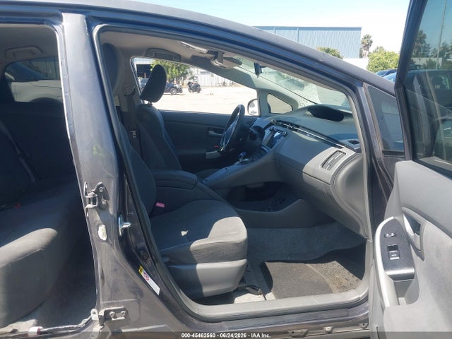 2010 Toyota PRIUS II photo 5