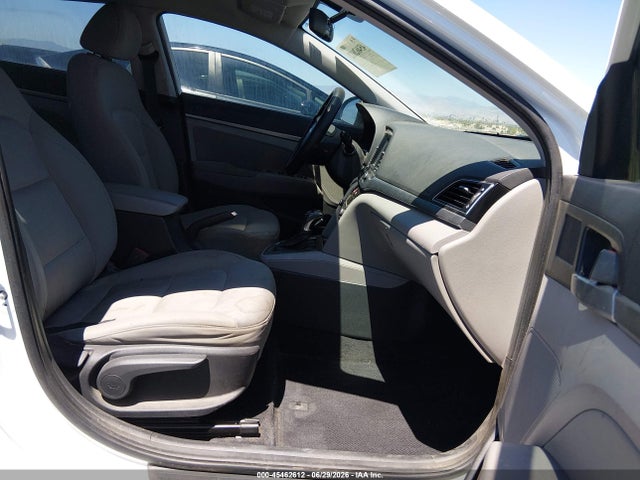 2017 Hyundai ELANTRA SE 照片 5