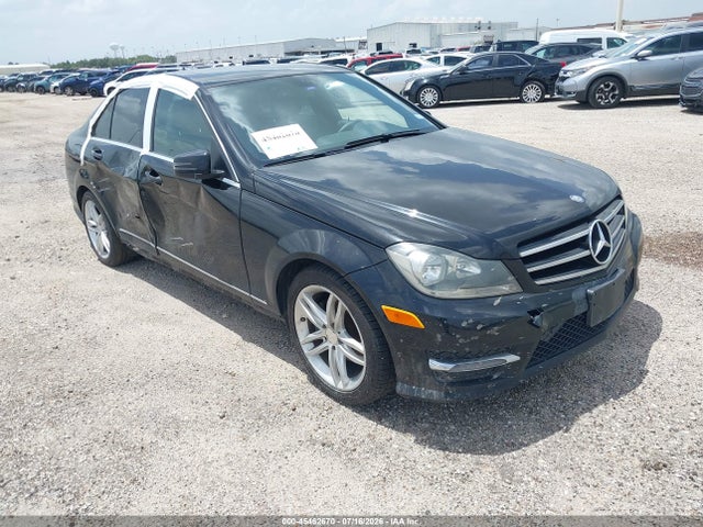 2014 MERCEDES-BENZ C SPORT