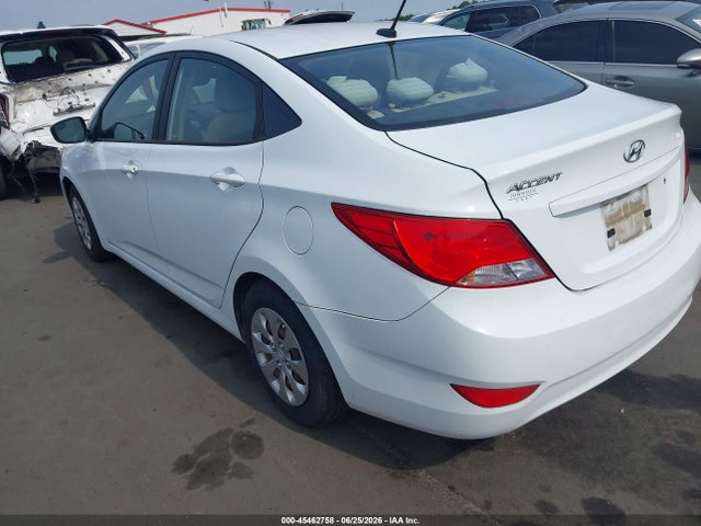 2017 Hyundai ACCENT SE — фото 3