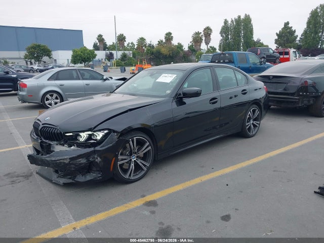 2023 BMW 330I 照片 2