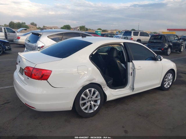 صورة 6 لـ 2014 Volkswagen JETTA 1.8T SE