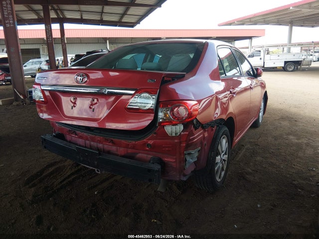 2012 Toyota COROLLA LE photo 4