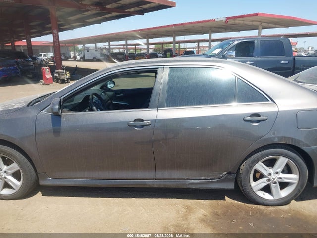 2013 Toyota CAMRY SE thumbnail 14