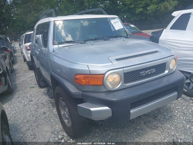 2008 TOYOTA FJ CRUISER 