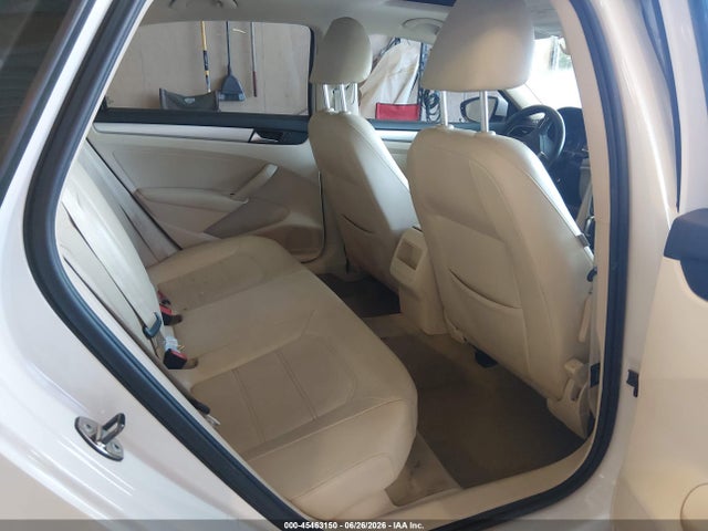 2012 Volkswagen PASSAT 2.0L TDI SE 照片 8