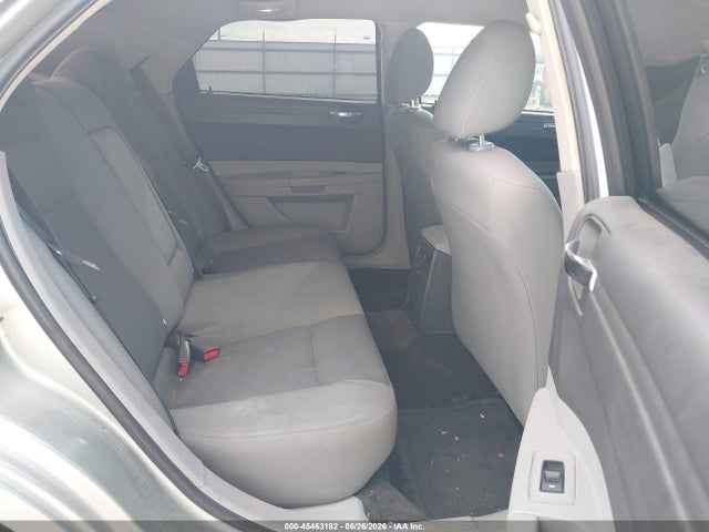 صورة 8 لـ 2006 Chrysler 300