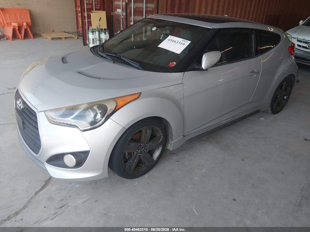 صورة 2 لـ 2014 Hyundai VELOSTER TURBO W/BLACK