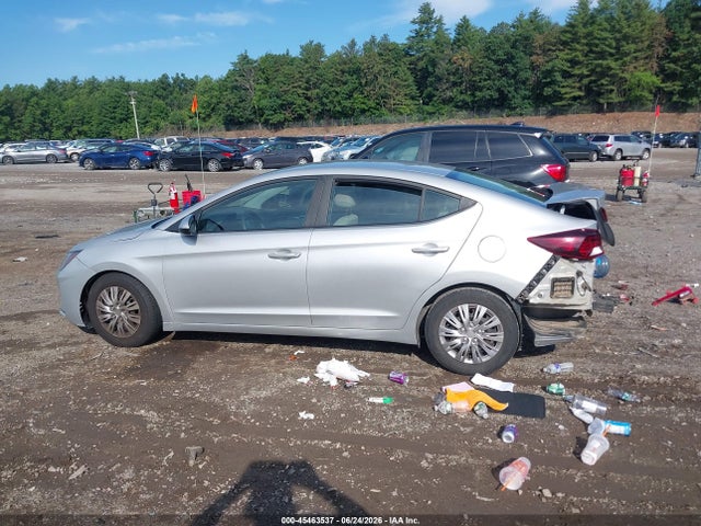 2019 Hyundai ELANTRA SE thumbnail 13