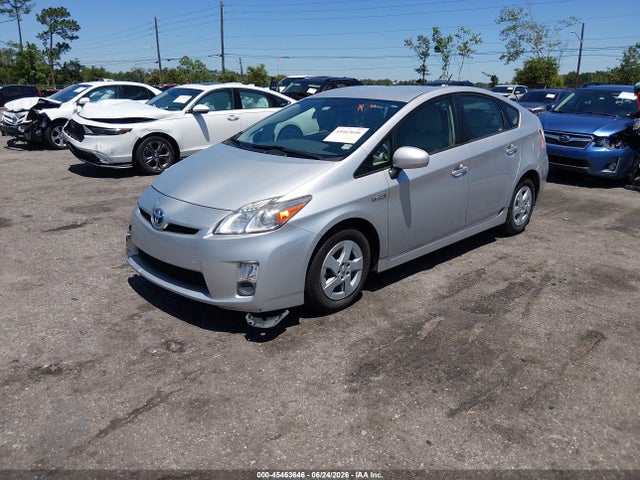 صورة 2 لـ 2011 Toyota PRIUS TWO