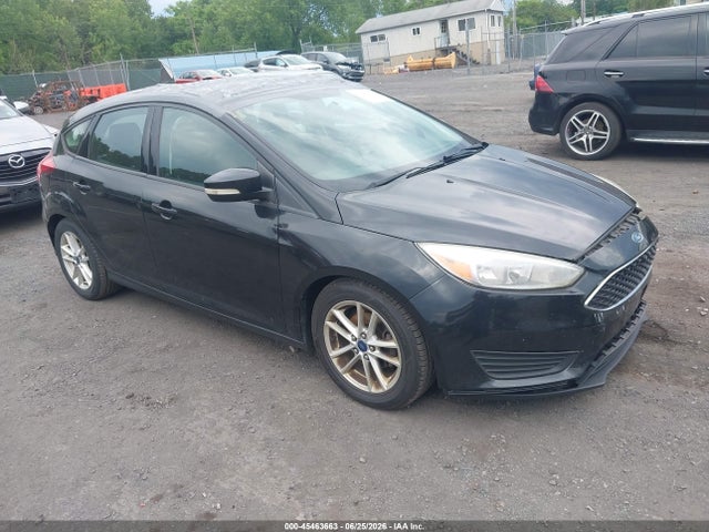 صورة 1 لـ 2015 FORD FOCUS SE