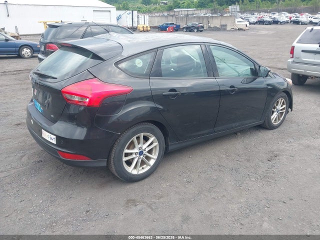 صورة 4 لـ 2015 FORD FOCUS SE