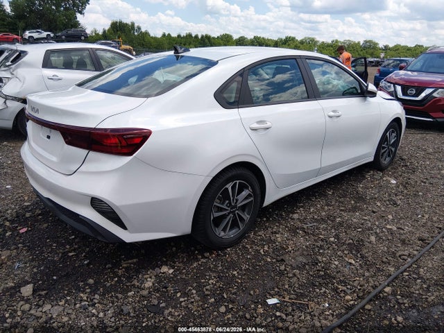 صورة 4 لـ 2024 KIA FORTE LXS