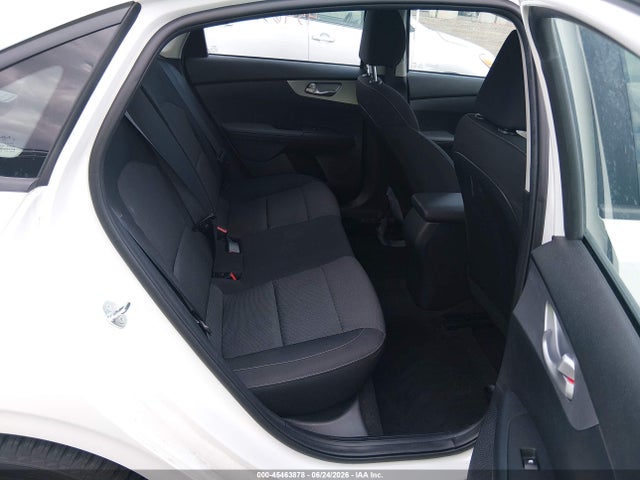 صورة 8 لـ 2024 KIA FORTE LXS