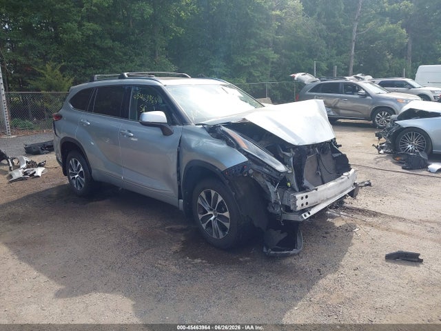 2021 TOYOTA HIGHLANDE XLE