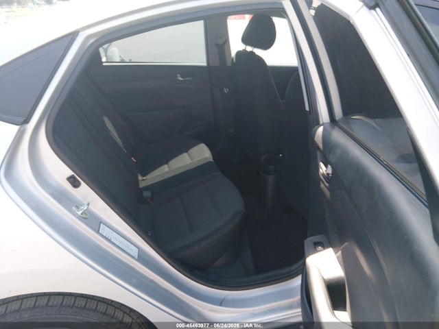 2021 HYUNDAI ACCENT SE 8