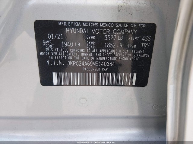 2021 HYUNDAI ACCENT SE 9