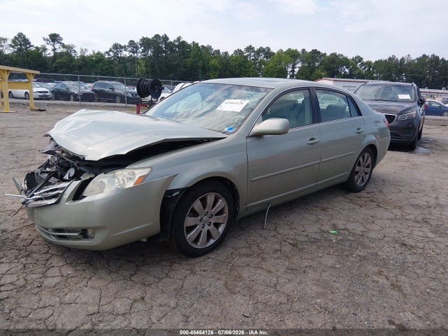 2007 Toyota AVALON XLS photo 2