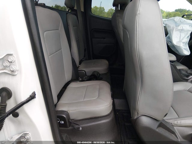 صورة 8 لـ 2017 Chevrolet COLORADO 2WD WT