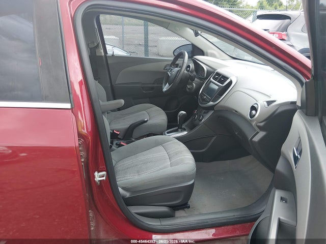 صورة 5 لـ 2017 Chevrolet SONIC LT AUTO