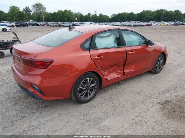 2023 KIA FORTE LXS photo 4